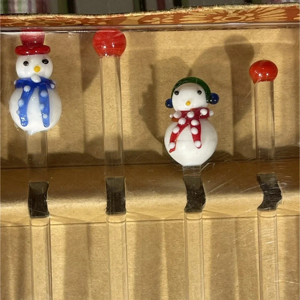 Pier 1 Glass Snowman Swizzle Sticks Set Of 4 White‎ and Clear 8